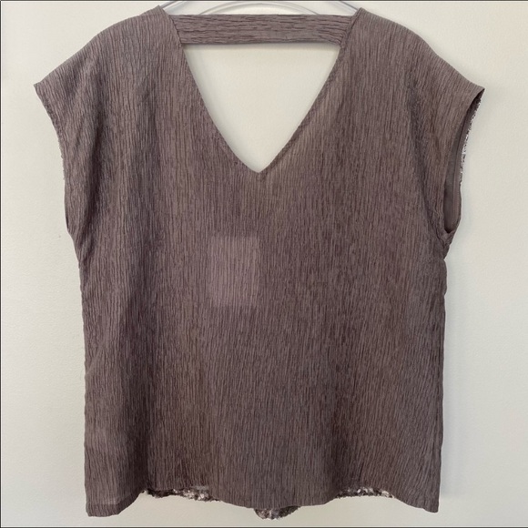 ✨Host Pick✨Stella and Dot Sparkle T Shirt - Picture 3 of 4